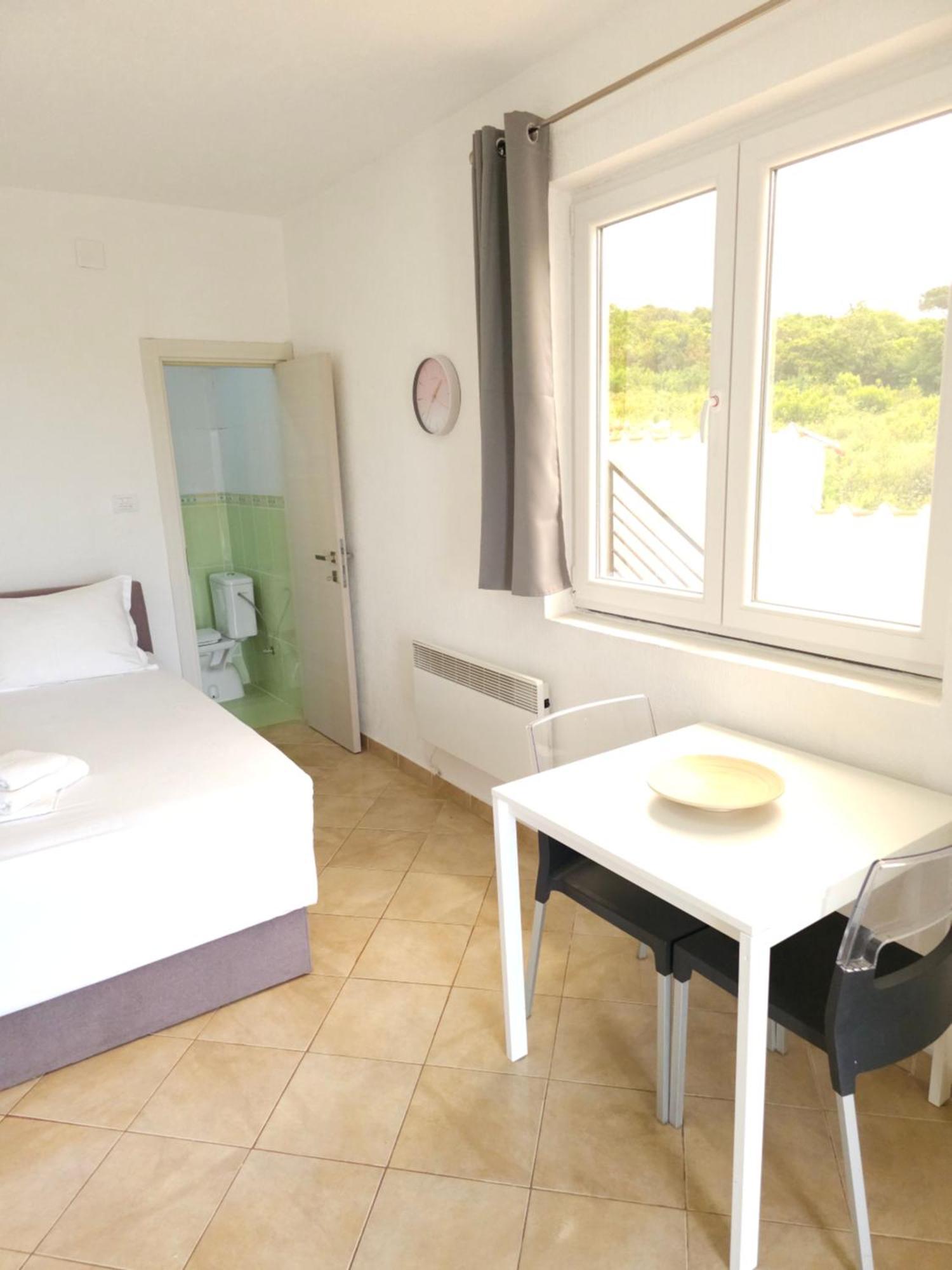 Talija Apartments Krimovica Budva Cameră foto